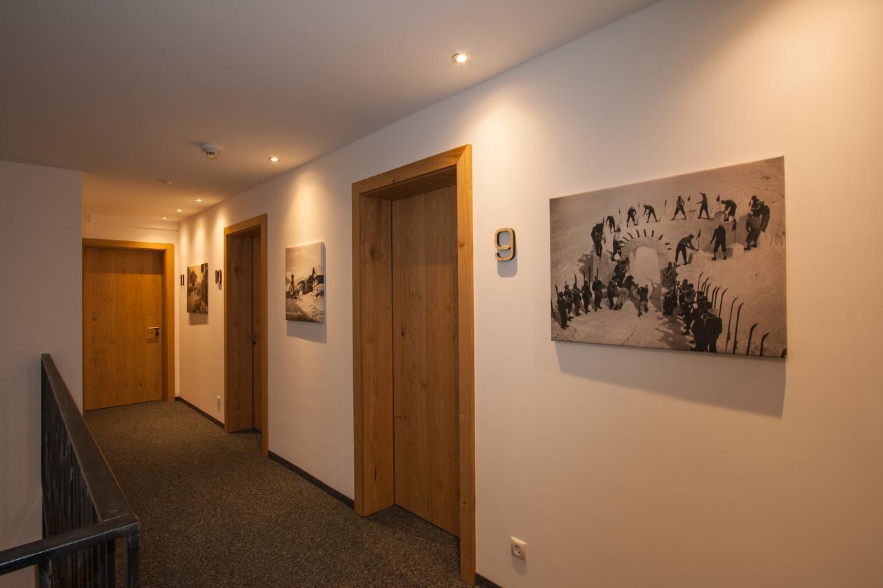 Haus Sattelblick Hotel Sankt Anton am Arlberg Exterior photo