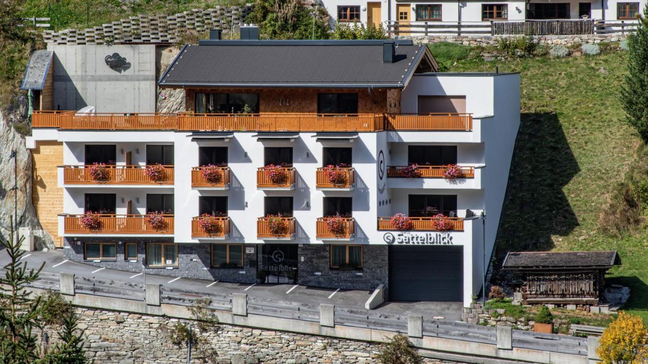 Haus Sattelblick Hotel Sankt Anton am Arlberg Exterior photo